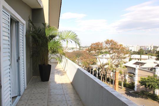 Varanda de casa à venda com 4 quartos, 390m² em Parque dos Principes, São Paulo
