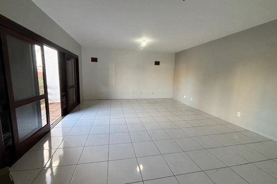Casa para alugar com 4 quartos, 418m² em Guarani, Novo Hamburgo