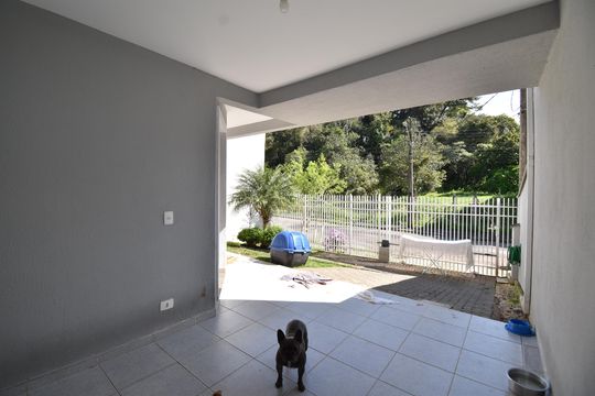 Garagem de casa à venda com 4 quartos, 166m² em Pilarzinho, Curitiba