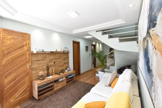 Casa à venda com 4 quartos, 166m² em Pilarzinho, Curitiba