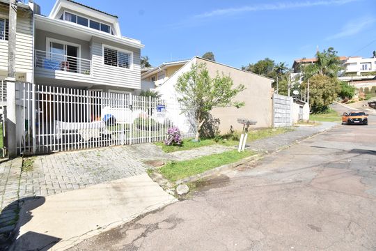 Fachada de casa à venda com 4 quartos, 166m² em Pilarzinho, Curitiba