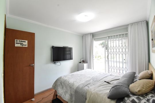 Suíte de casa à venda com 4 quartos, 166m² em Pilarzinho, Curitiba