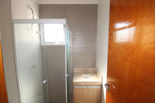 Banheiro de apartamento para alugar com 1 quarto, 26m² em Vila Guilherme, São Paulo