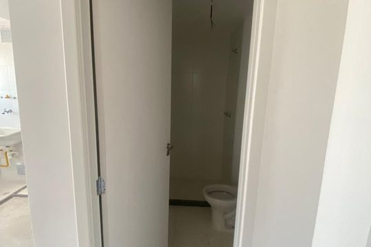Banheiro de apartamento para alugar com 2 quartos, 45m² em Vila Santa Luzia, São Bernardo do Campo