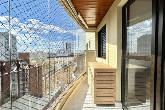 Varanda de apartamento para alugar com 3 quartos, 100m² em Vila Alexandria, São Paulo