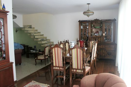Casa à venda com 3 quartos, 265m² em Vila Rosalia, Guarulhos