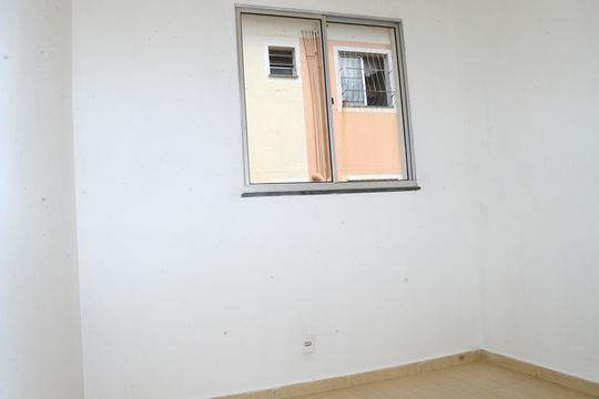 Quarto 1 de apartamento para alugar com 2 quartos, 45m² em Jardim Vitoria, Belo Horizonte
