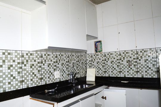 Cozinha e Área de Serviço de apartamento para alugar com 2 quartos, 45m² em Jardim Vitoria, Belo Horizonte