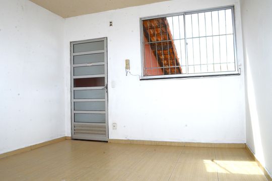 Sala de apartamento para alugar com 2 quartos, 45m² em Jardim Vitoria, Belo Horizonte