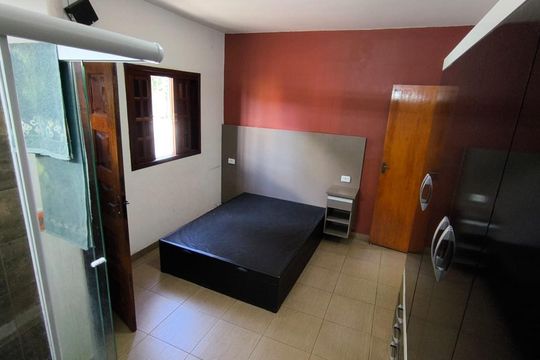 Quarto de casa à venda com 3 quartos, 186m² em Jardim Presidente Dutra, Guarulhos