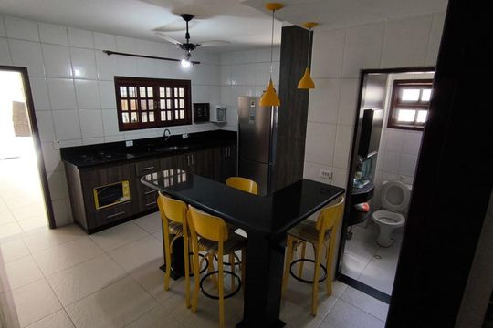 Cozinha de casa à venda com 3 quartos, 186m² em Jardim Presidente Dutra, Guarulhos