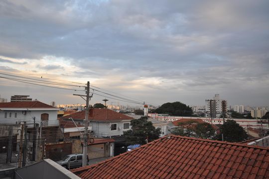 Vista da Sacada do Quarto Suíte de casa de condomínio à venda com 3 quartos, 145m² em Vila Paiva, São Paulo