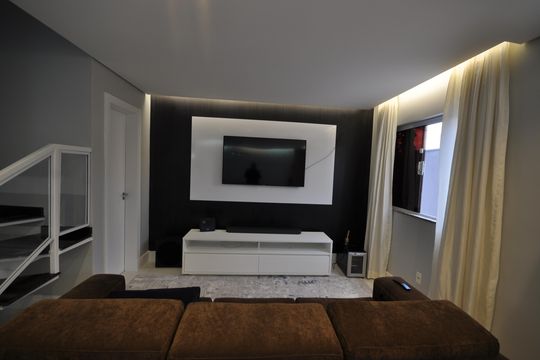 Sala de casa de condomínio à venda com 3 quartos, 145m² em Vila Paiva, São Paulo