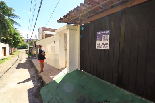 Fachada de casa para alugar com 2 quartos, 200m² em Piatã, Salvador