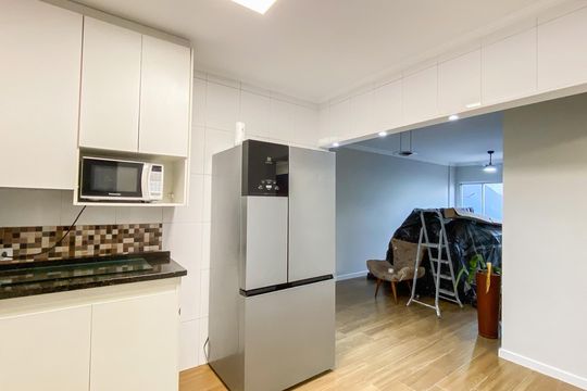 Cozinha de apartamento à venda com 3 quartos, 100m² em Chácara Cruzeiro do Sul, São Paulo
