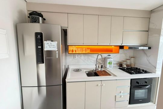Cozinha de apartamento à venda com 2 quartos, 60m² em Ferreira, São Paulo