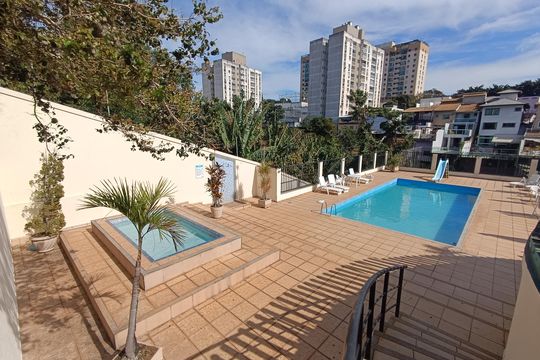 Área comum - Piscina de casa de condomínio para alugar com 3 quartos, 147m² em Glória, Macaé