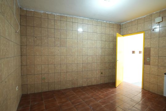 Cozinha de casa para alugar com 1 quarto, 30m² em Vila Palmares, Santo André