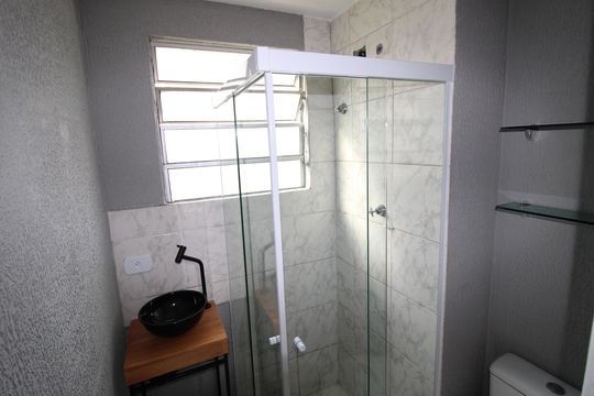 Banheiro de apartamento para alugar com 2 quartos, 42m² em Vila Nova Curuca, São Paulo