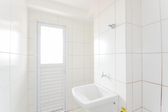 Área de Serviço de apartamento para alugar com 2 quartos, 52m² em Vila Bremen, Guarulhos