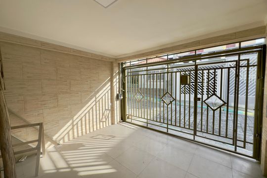 Garagem de casa para alugar com 2 quartos, 130m² em Vila Rachid, Guarulhos