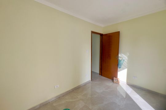 Quarto 2 de casa para alugar com 2 quartos, 130m² em Vila Rachid, Guarulhos