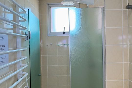 Banheiro de apartamento à venda com 2 quartos, 54m² em Chácara Santo Antônio (zona Sul), São Paulo