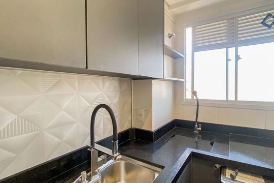 Cozinha  de apartamento para alugar com 2 quartos, 42m² em Vila Penteado, São Paulo