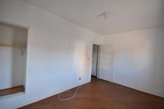 Sala/Quarto de casa para alugar com 2 quartos, 150m² em Parque Edu Chaves, São Paulo