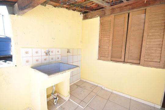 Área de Serviço de casa para alugar com 2 quartos, 150m² em Parque Edu Chaves, São Paulo