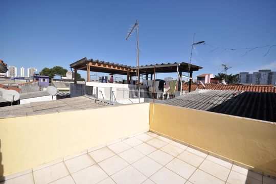 Terraço de casa para alugar com 2 quartos, 150m² em Parque Edu Chaves, São Paulo