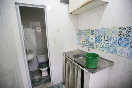 Cozinha de kitnet/studio para alugar com 1 quarto, 20m² em Tanque, Rio de Janeiro