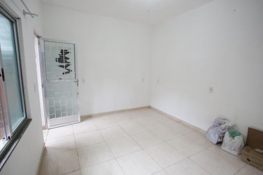 Sala de kitnet/studio para alugar com 1 quarto, 20m² em Tanque, Rio de Janeiro