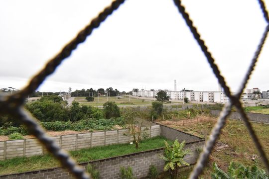Sacada com churrasqueira de apartamento para alugar com 2 quartos, 50m² em Parque da Fonte, São José dos Pinhais