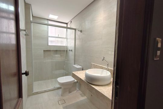 Apartamento à venda com 4 quartos, 127m² em Savassi, Belo Horizonte