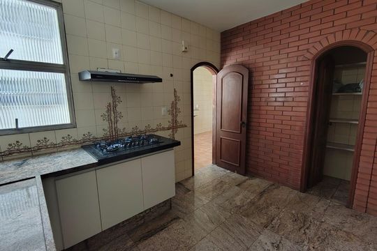Apartamento à venda com 4 quartos, 127m² em Savassi, Belo Horizonte