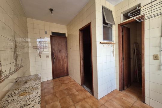 Apartamento à venda com 4 quartos, 127m² em Savassi, Belo Horizonte