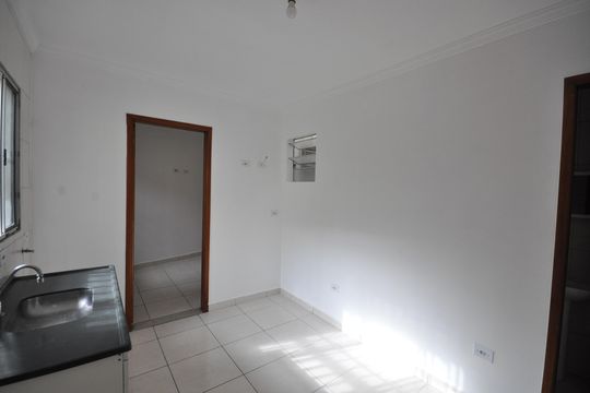 Cozinha de kitnet/studio para alugar com 1 quarto, 25m² em Vila Gustavo, São Paulo