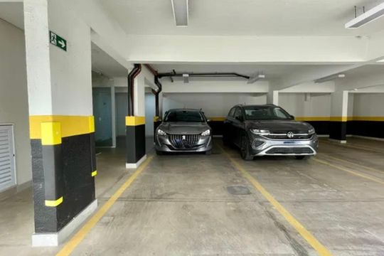 Garagem de apartamento para alugar com 2 quartos, 135m² em Luxemburgo, Belo Horizonte