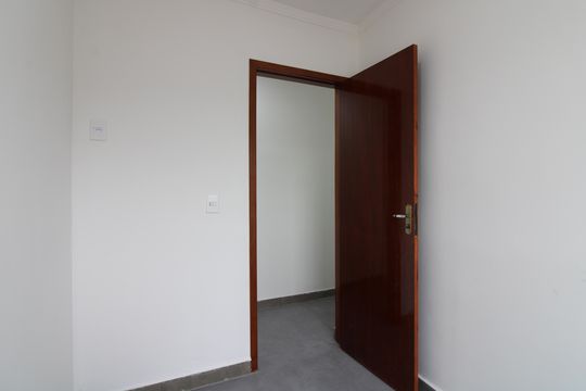 quarto 2 de apartamento para alugar com 2 quartos, 55m² em Jardim Verônia, São Paulo