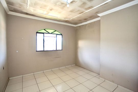 Quarto 1 de casa à venda com 3 quartos, 672m² em Tropical, Contagem