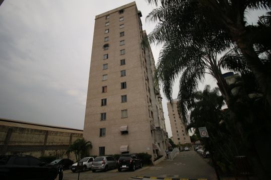 Fachada do bloco de apartamento à venda com 2 quartos, 50m² em Parada de Lucas, Rio de Janeiro
