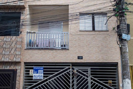 Fachada de casa para alugar com 1 quarto, 60m² em Piraporinha, Diadema