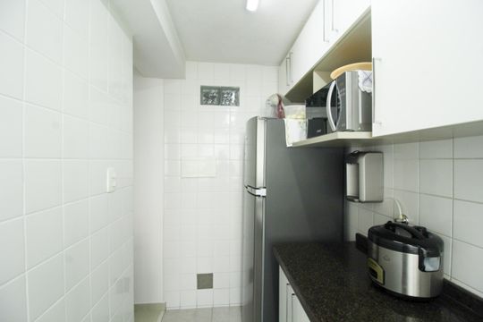 Cozinha de apartamento à venda com 4 quartos, 94m² em Vila Miriam, São Paulo
