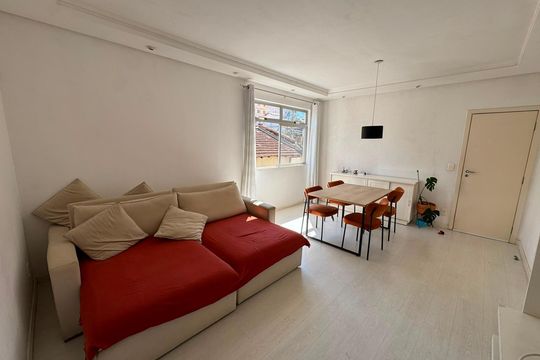 Sala de apartamento para alugar com 3 quartos, 89m² em Santa Tereza, Belo Horizonte