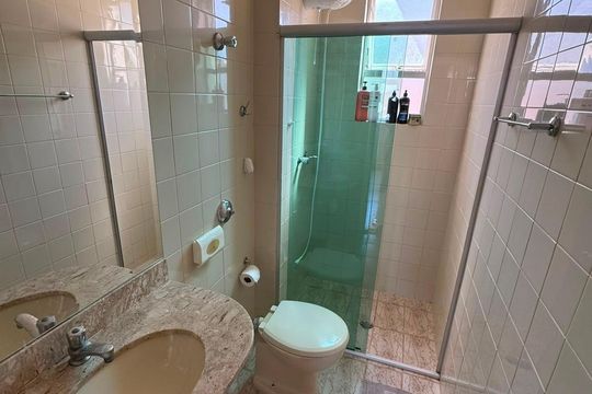 Banheiro de apartamento para alugar com 3 quartos, 89m² em Santa Tereza, Belo Horizonte
