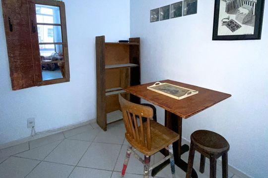 Sala de apartamento para alugar com 1 quarto, 27m² em Farroupilha, Porto Alegre