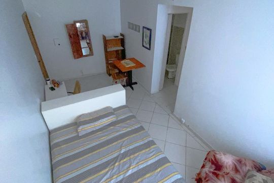 Quarto de apartamento para alugar com 1 quarto, 27m² em Farroupilha, Porto Alegre