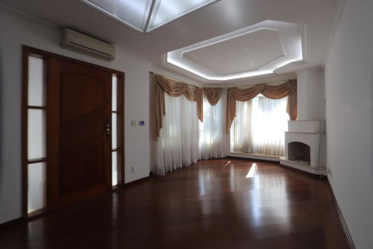 Casa à venda com 3 quartos, 300m² em Vila Prudente, São Paulo