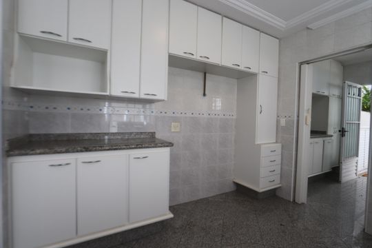 Cozinha de casa à venda com 3 quartos, 300m² em Vila Prudente, São Paulo